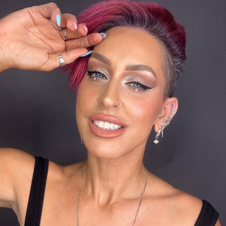 איפור ערב זוהר מתאים לאיפור כלות וערב ולפרום 2023
לסירטון הדרכה מוזמנים להיכנס לקישור https://vt.tiktok.com/ZSLJUdPUe/ 
ולהתחיל לעקוב❤️