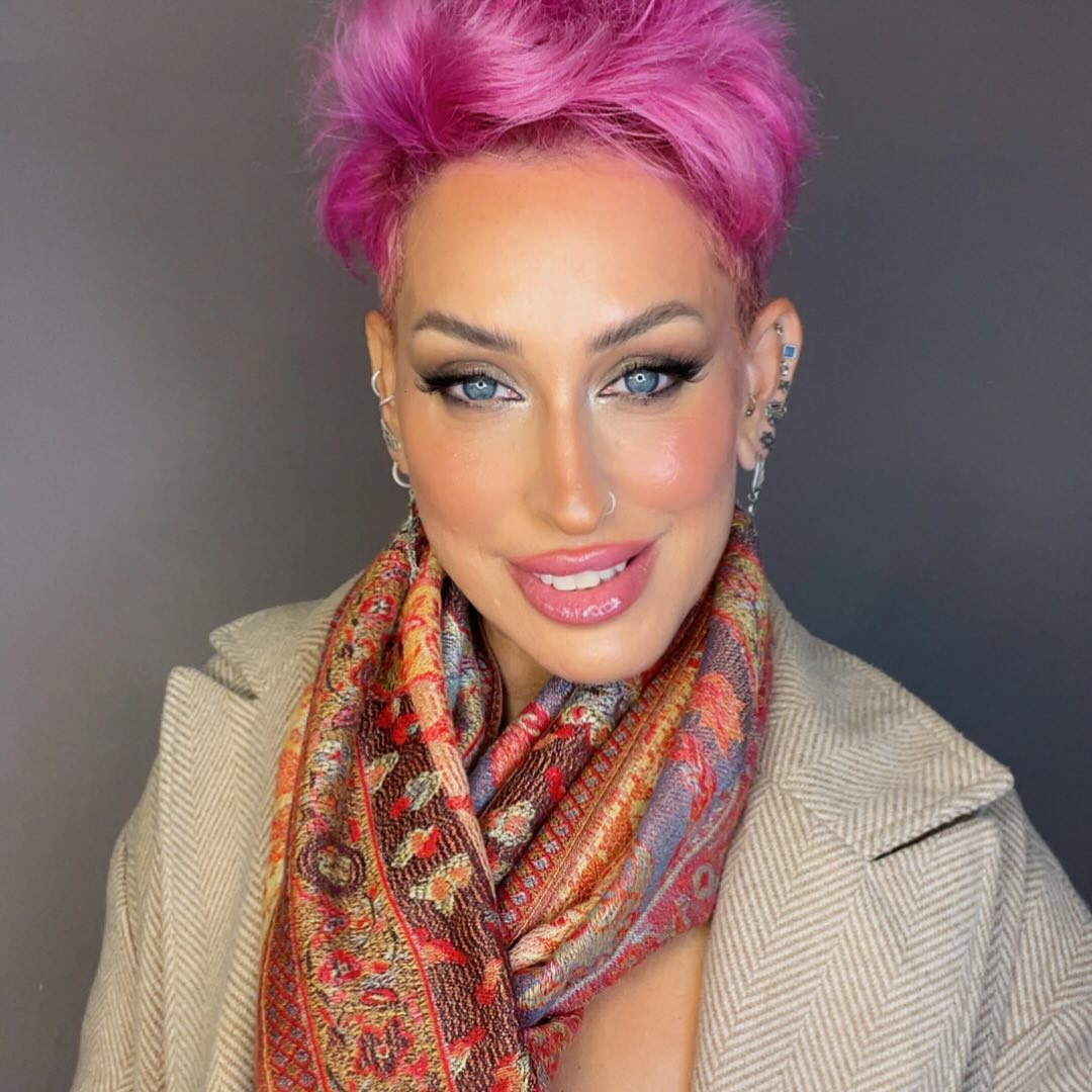 לוק חורפי עם מוצרי האיפור החדשים של @bobbibrownil #איפורמקצועי #לוקחורפי #מאפרתמקצועית💄💋