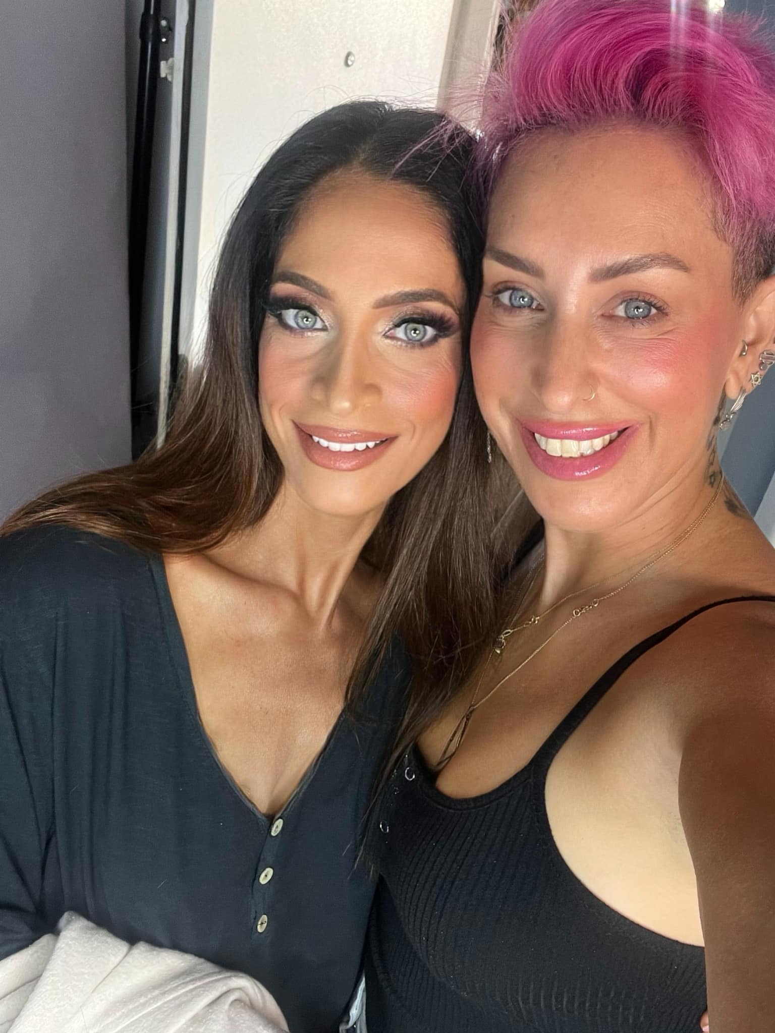 ליבת הנדירה באיפור שלי לתחרות מיס בקיני 2024 לקחה מקום 4 🏅מזל טוב אלופה אין עלייך ומבחינתי לקחת מקום ראשון 🥇
אין דברים כמוך את ראויה להשראה לכל הנשים ולכל מי שחושבת שיש לה תקרת זכוכית . לחלומות אין גיל ואת מוכיחה את זה כל פעם מחדש!  מדהימה ליבת אביטל אזולאי אוהבת מלא 🩷
#מאפרתמקצועית #תחרותמיסביקניישראל #איפורבמה #איפורמקצועי❤️